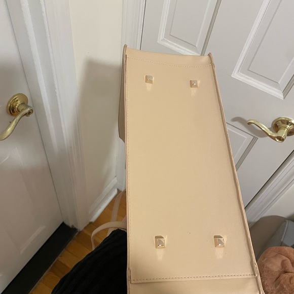 Béis Work Tote in Beige - Picture 5 of 5